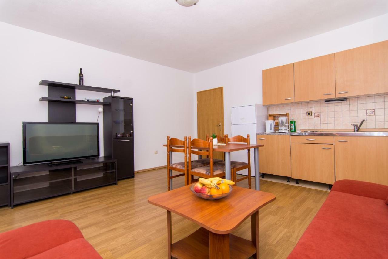 Apartments Jozic Сегет-Враница Экстерьер фото