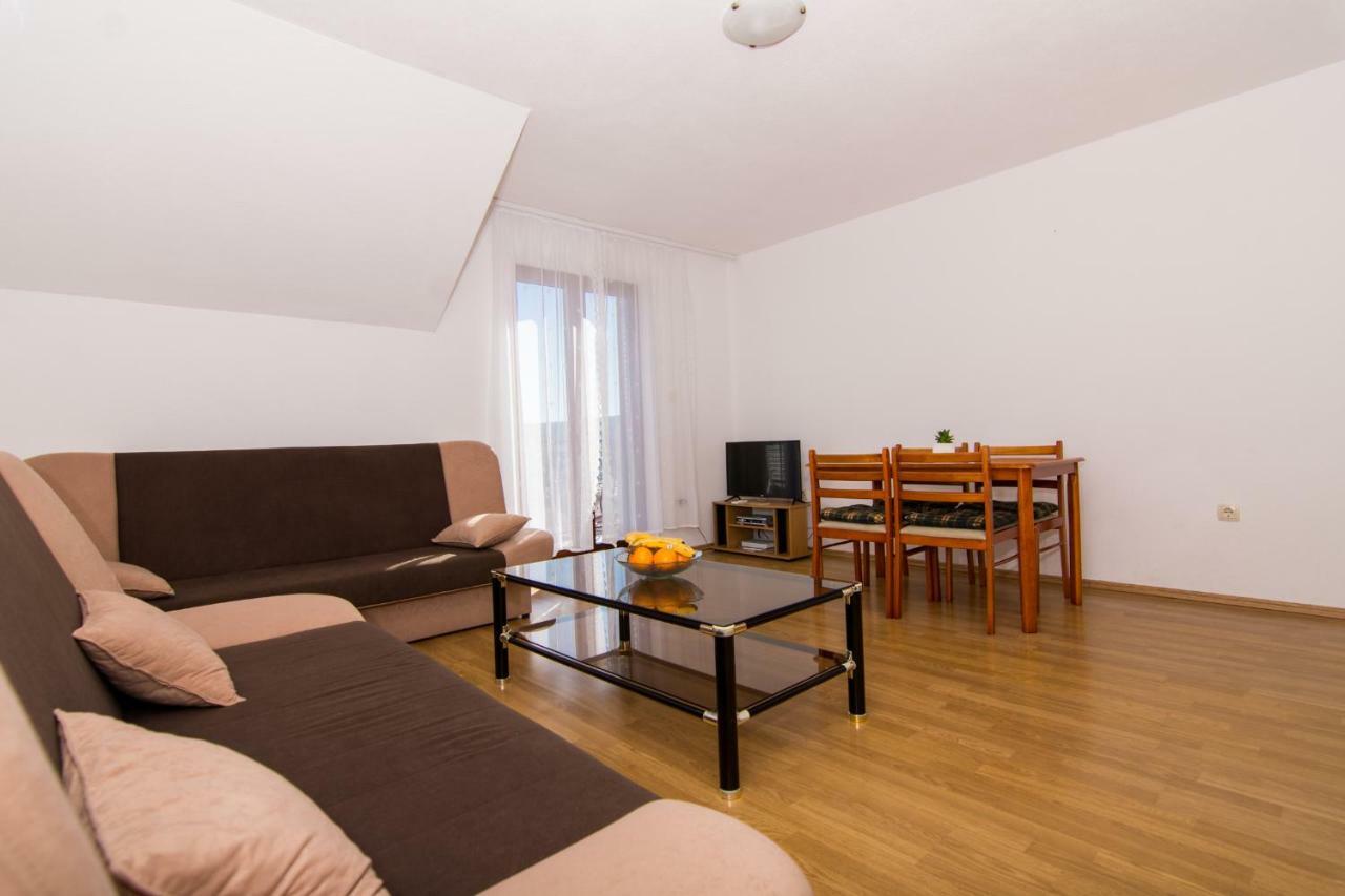 Apartments Jozic Сегет-Враница Экстерьер фото