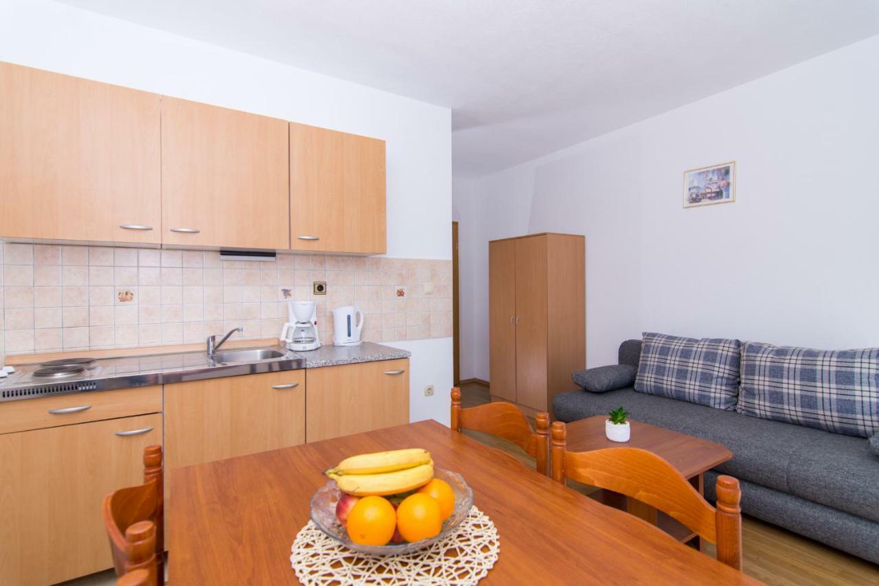 Apartments Jozic Сегет-Враница Экстерьер фото