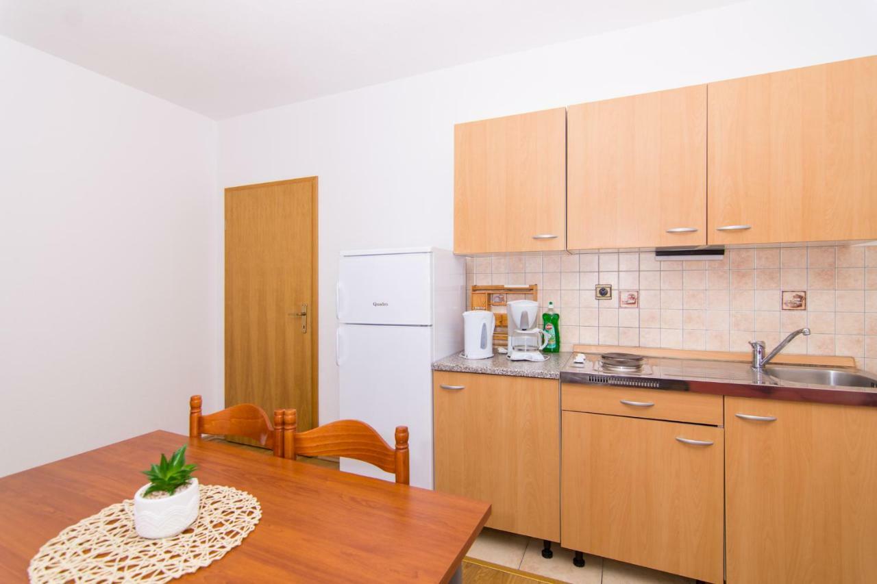 Apartments Jozic Сегет-Враница Экстерьер фото