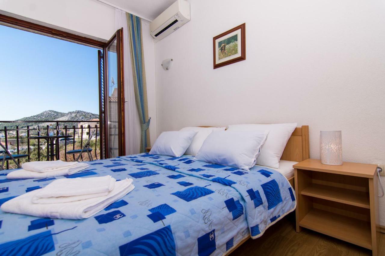 Apartments Jozic Сегет-Враница Экстерьер фото