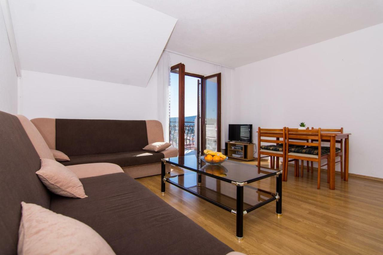 Apartments Jozic Сегет-Враница Экстерьер фото
