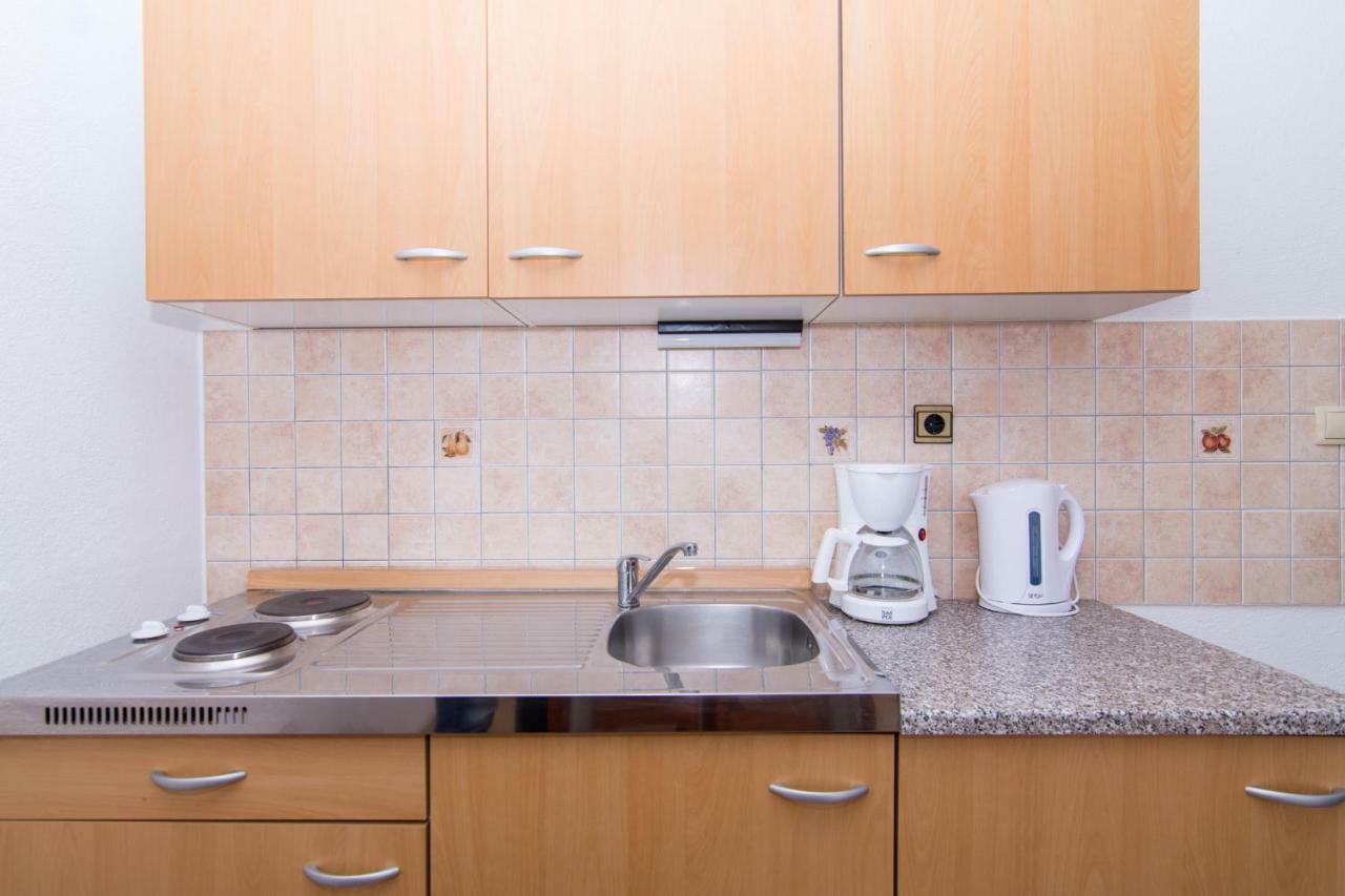 Apartments Jozic Сегет-Враница Экстерьер фото